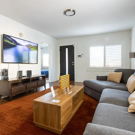 Stylish 2Bd 8 Min From Airport, 4 Min From Sofi Vila